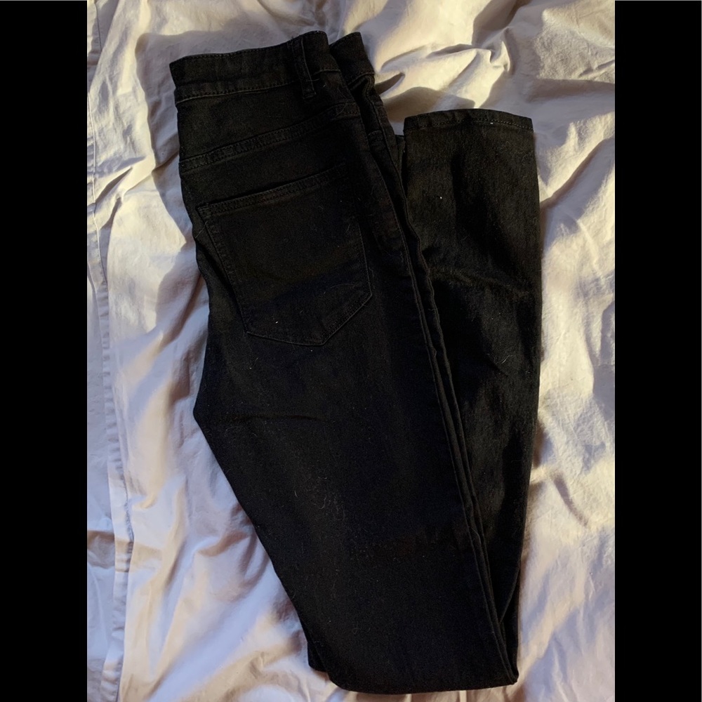 H&M black skinny jeans size 2
